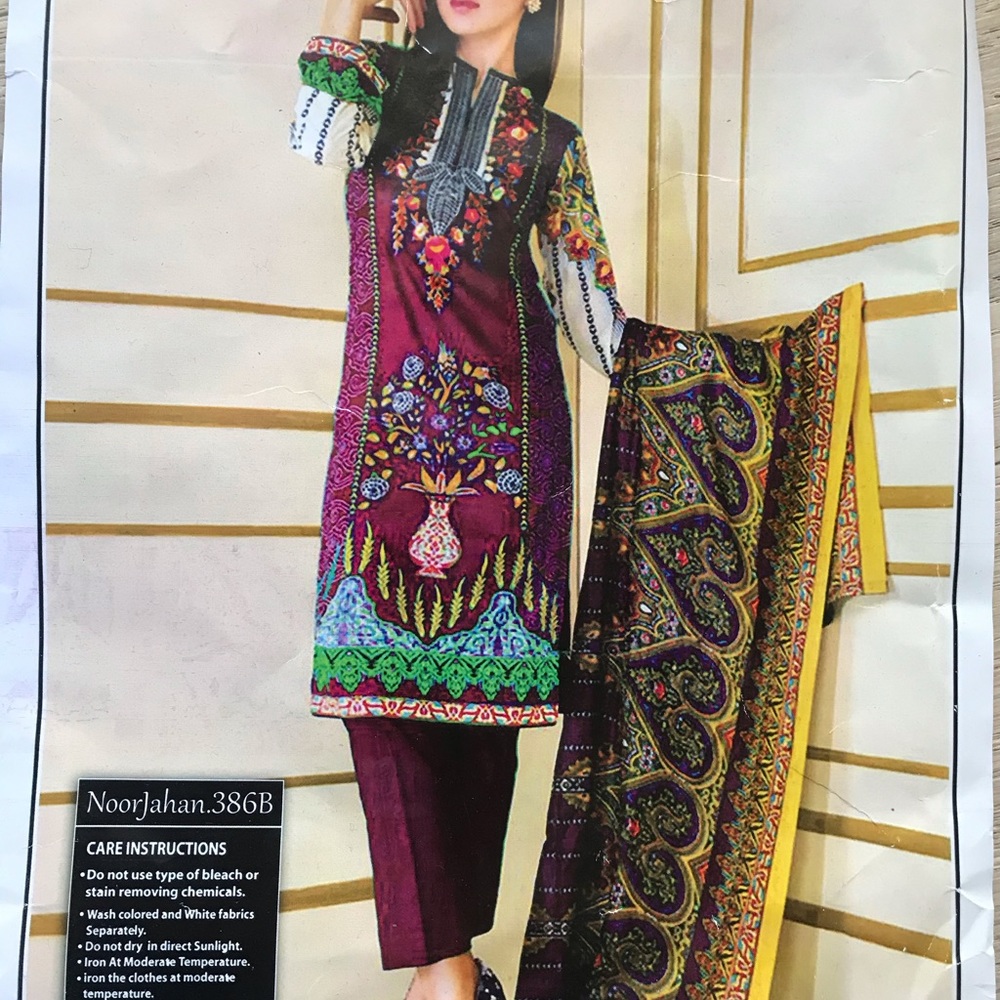 Pakistani/Indian shalwar kamees